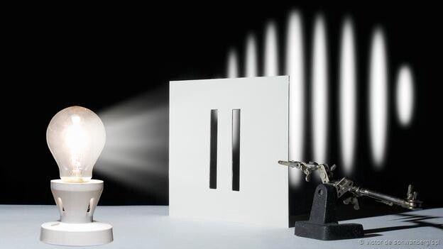 طبيعة-الضوء:-القصة-المذهلة-وراء-أعظم-تجربة-في-الفيزياء